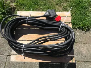 20 m gummi kabel med 380w stik