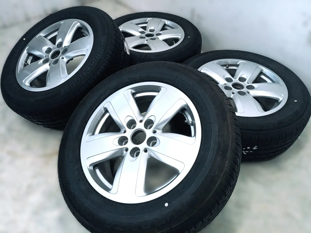 Billede 2 - 5x112 16" ET41 nav 66,6ø MINI sommersæt inkl. TPMS