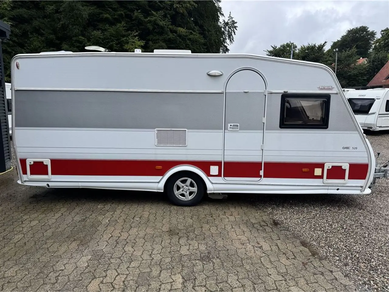 Billede 1 - 2012 - Kabe Classic 520 XL KS   Franskseng-Alde-Gulvv.-Telt