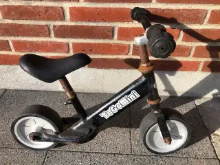 Løbecykel med ekstra brede dæk