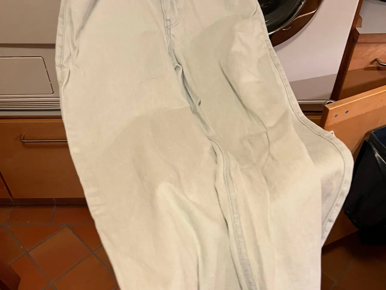 Billede 2 - Smarte jeans str 40