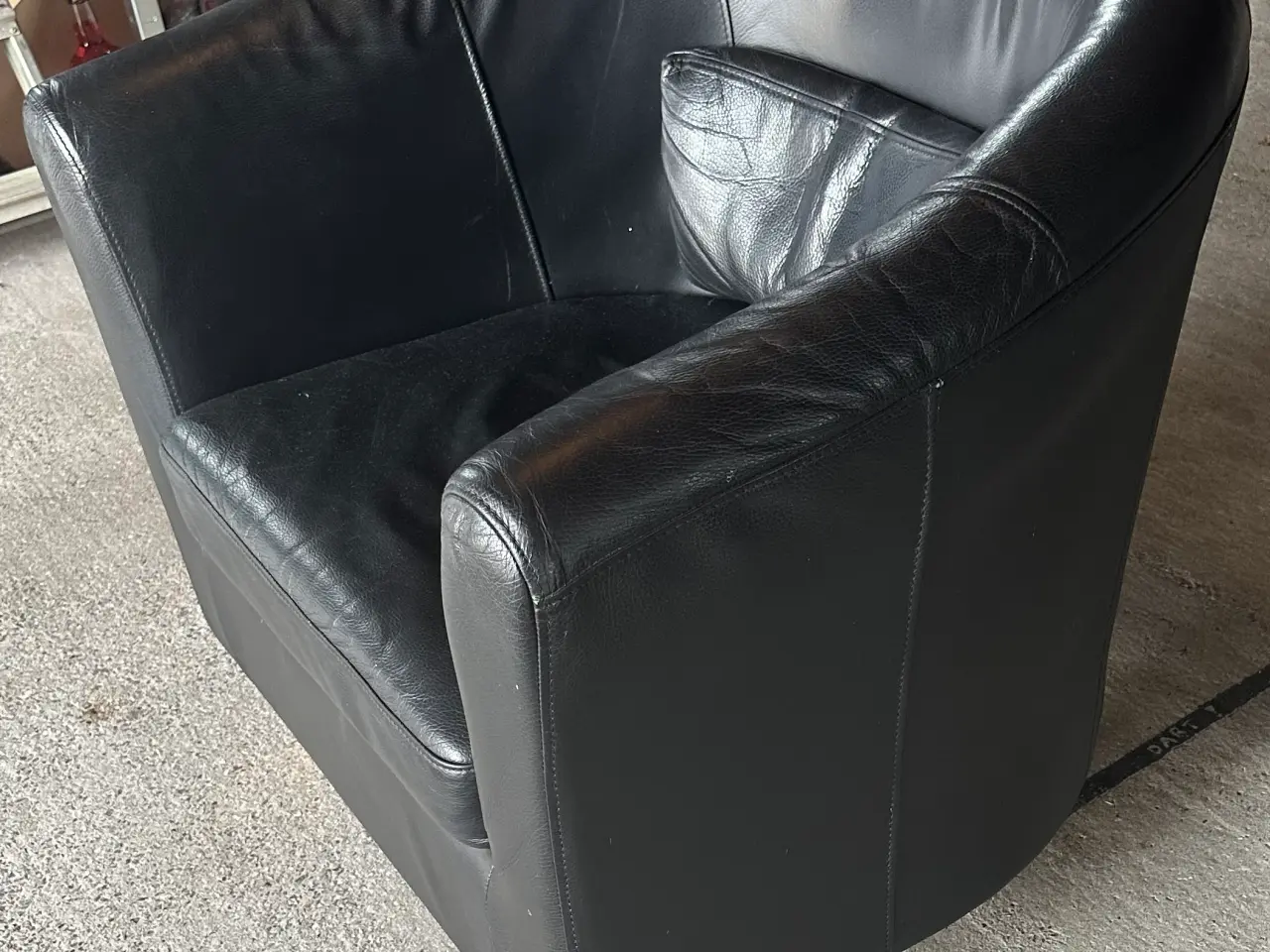 Billede 2 - Læderlænestol IKEA