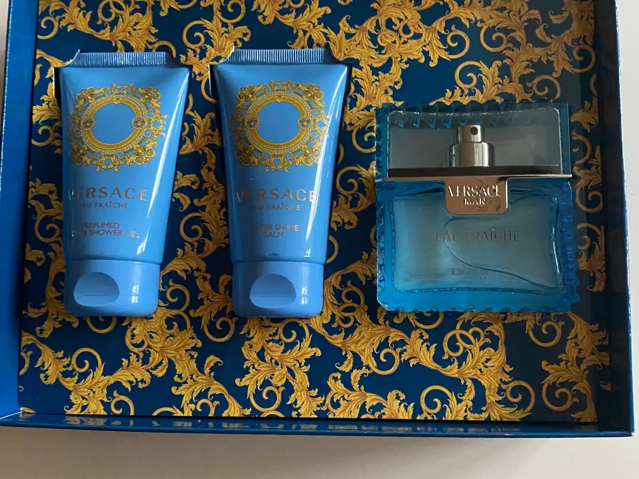 Billede 1 - Versace Eau Fraîche Herre eau de tGavesæt 50 ml bl
