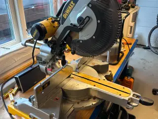 DeWalt kap gering sav 305 mm