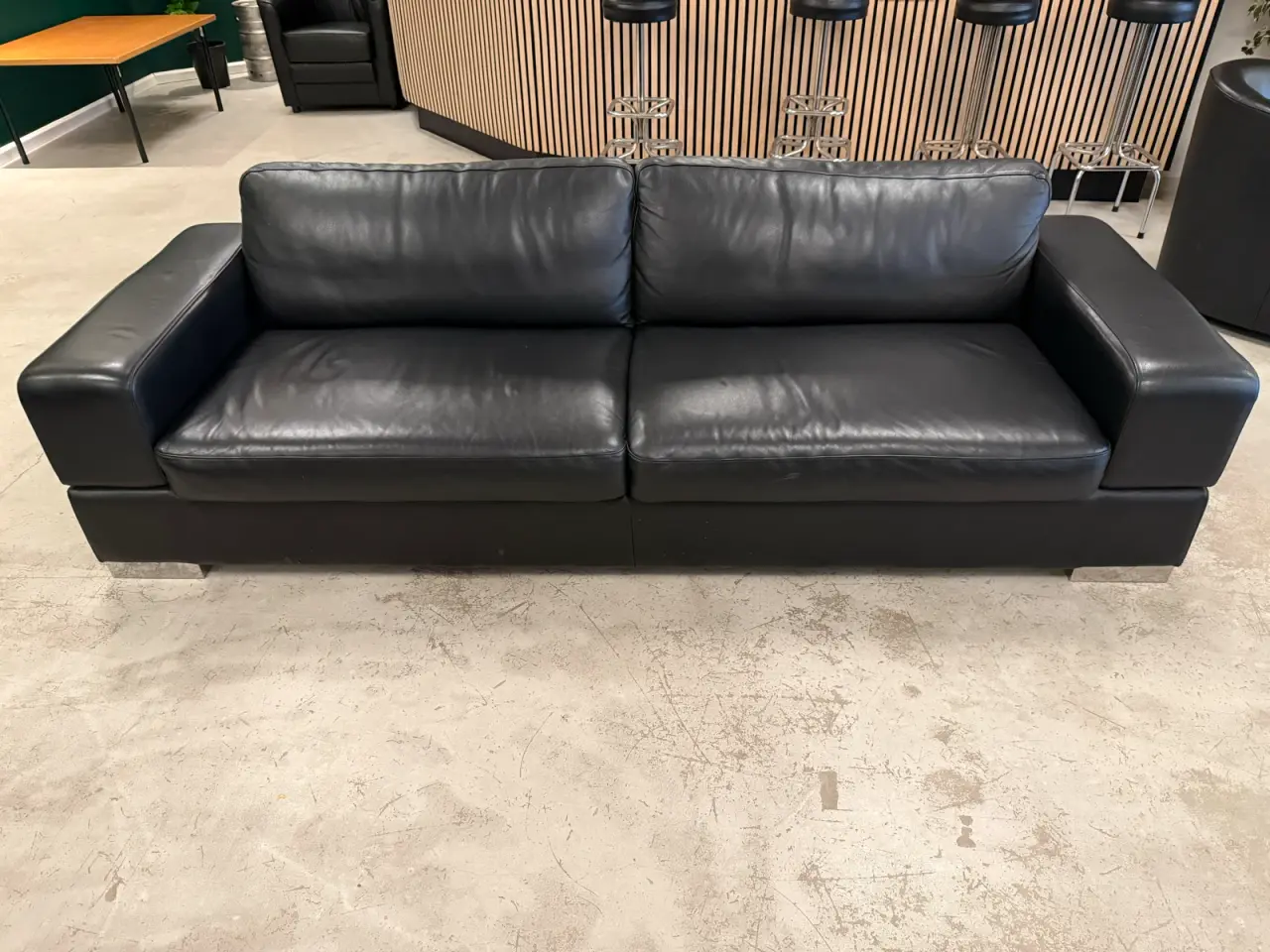 Billede 1 - Stor lædersofa (3–4 pers.) – 3 stk. haves