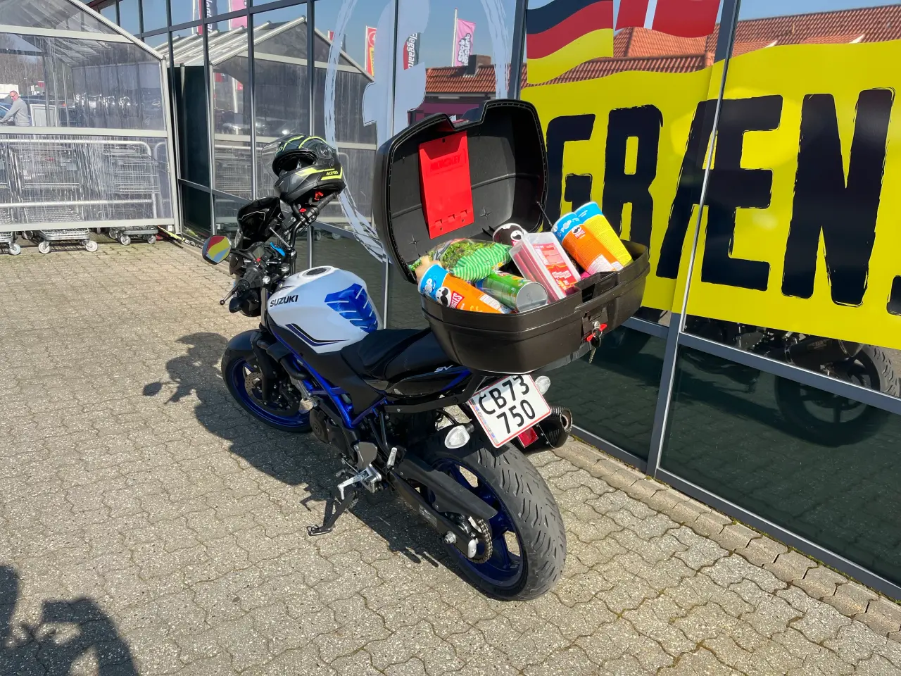 Billede 5 - Givi rack + topcase til SV650
