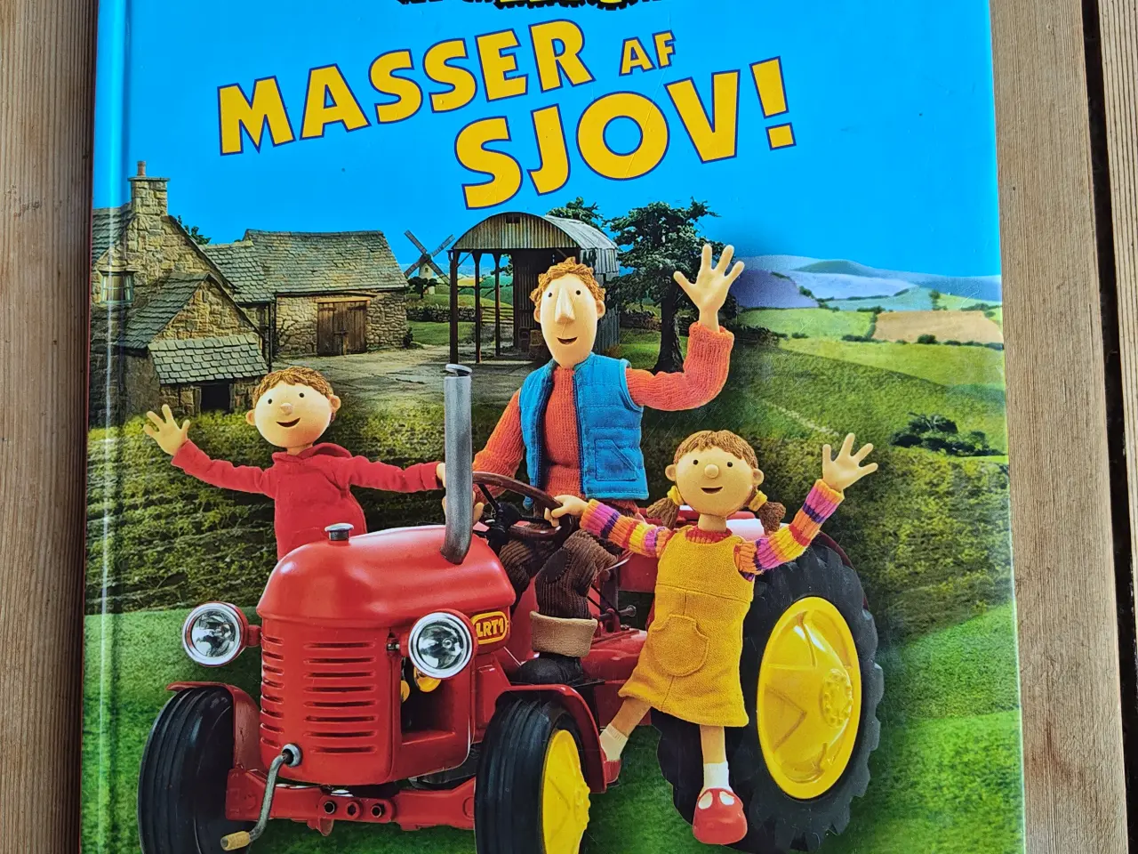 Billede 1 - Lille Røde Traktor - masser af sjov BOG