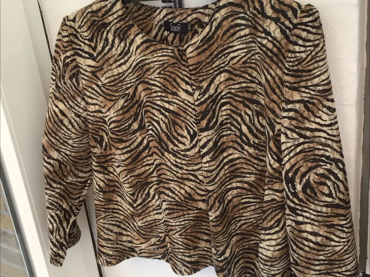 Billede 1 - Stola.i leopard mønster str.42
