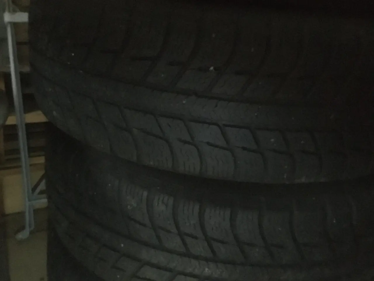 Billede 3 - Michelin Alpin dæk på fælge 175/65 R 14