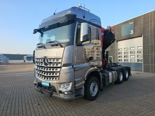 Mercedes Arocs 2653 6x4 40 T-mtr., Kran