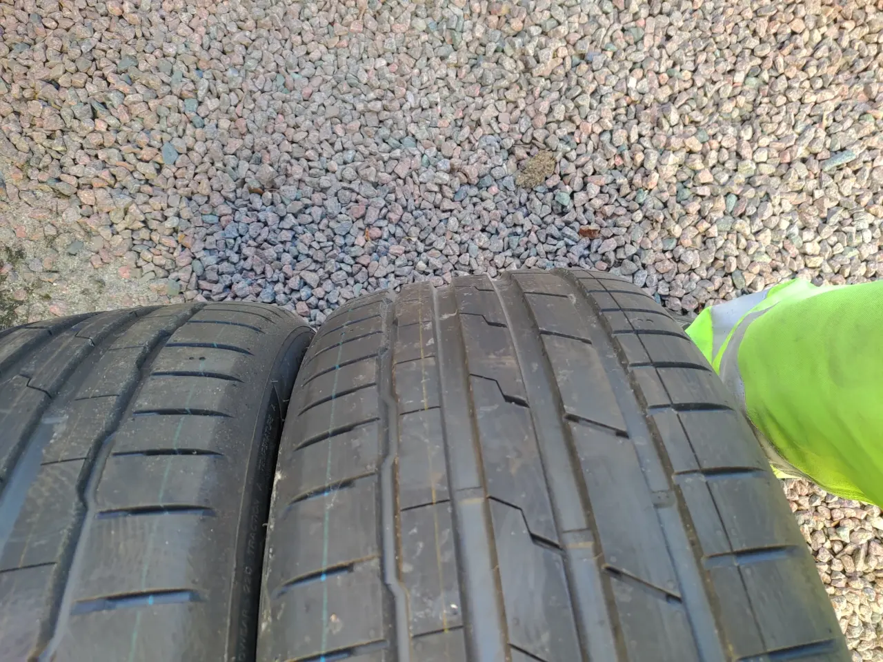 Billede 2 - hankook sommerdæk 245/ 45 19