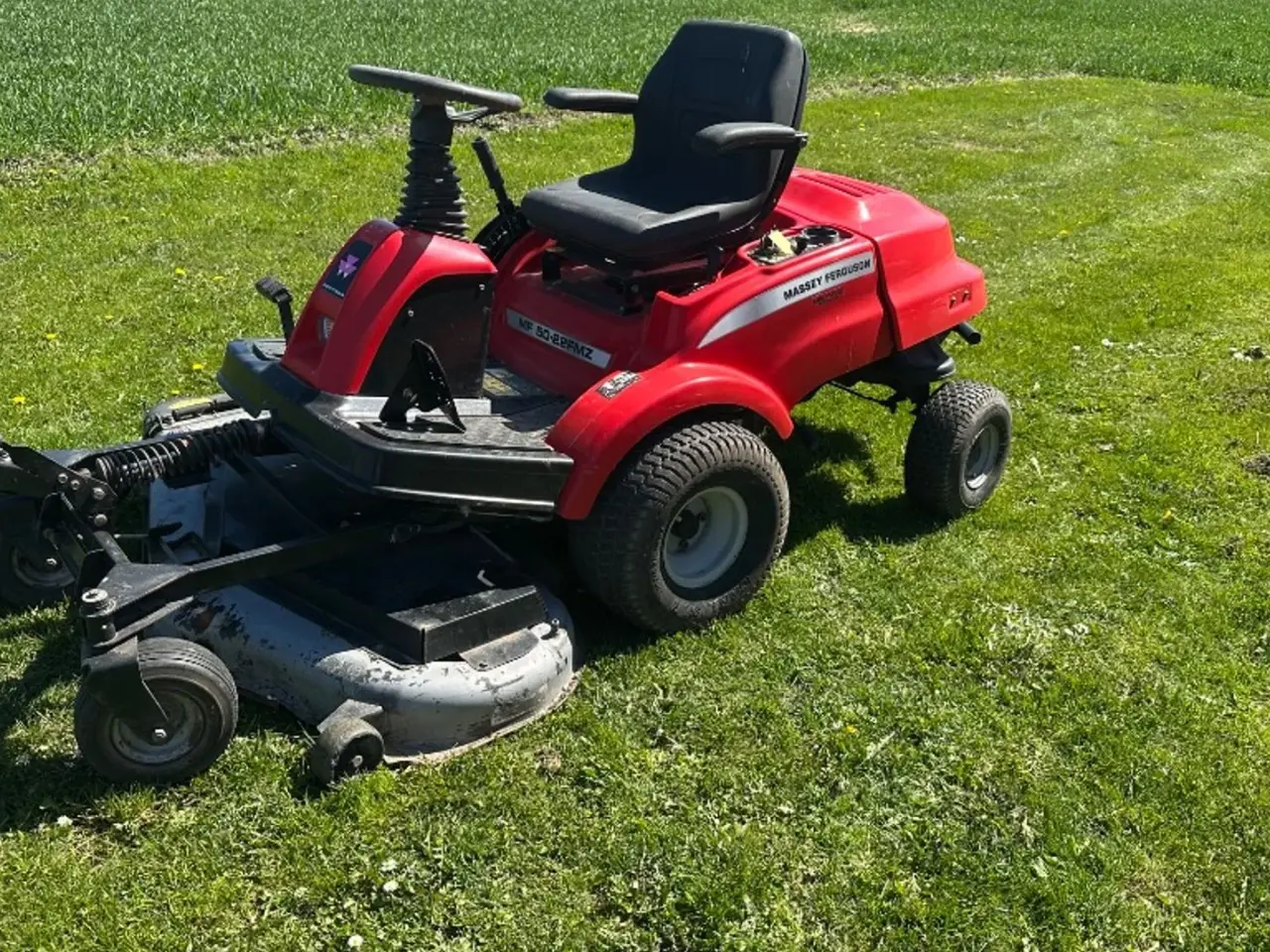 Billede 1 - Massey Ferguson Havetraktor