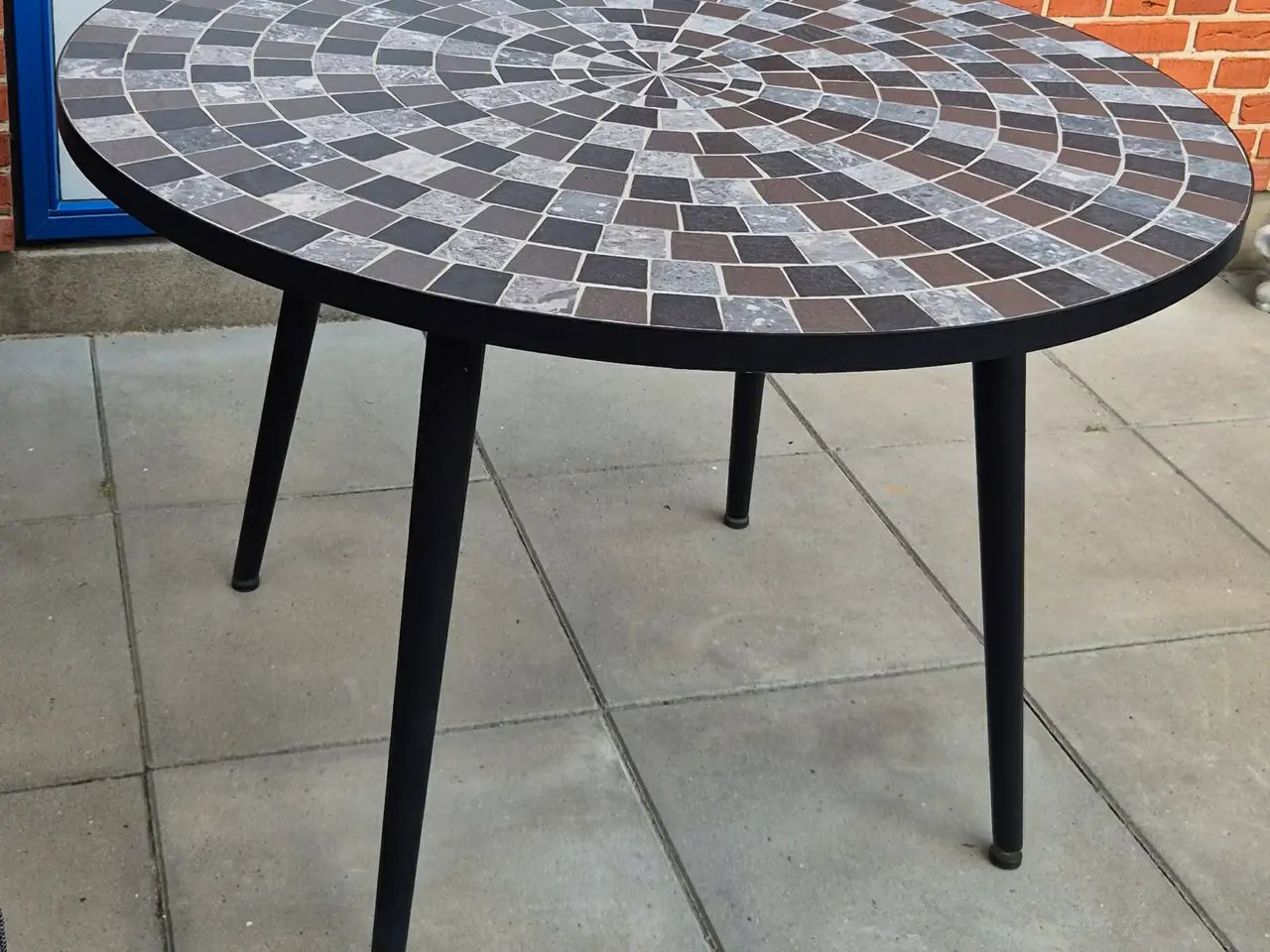 Billede 1 - Mosaik havebord Ø 110