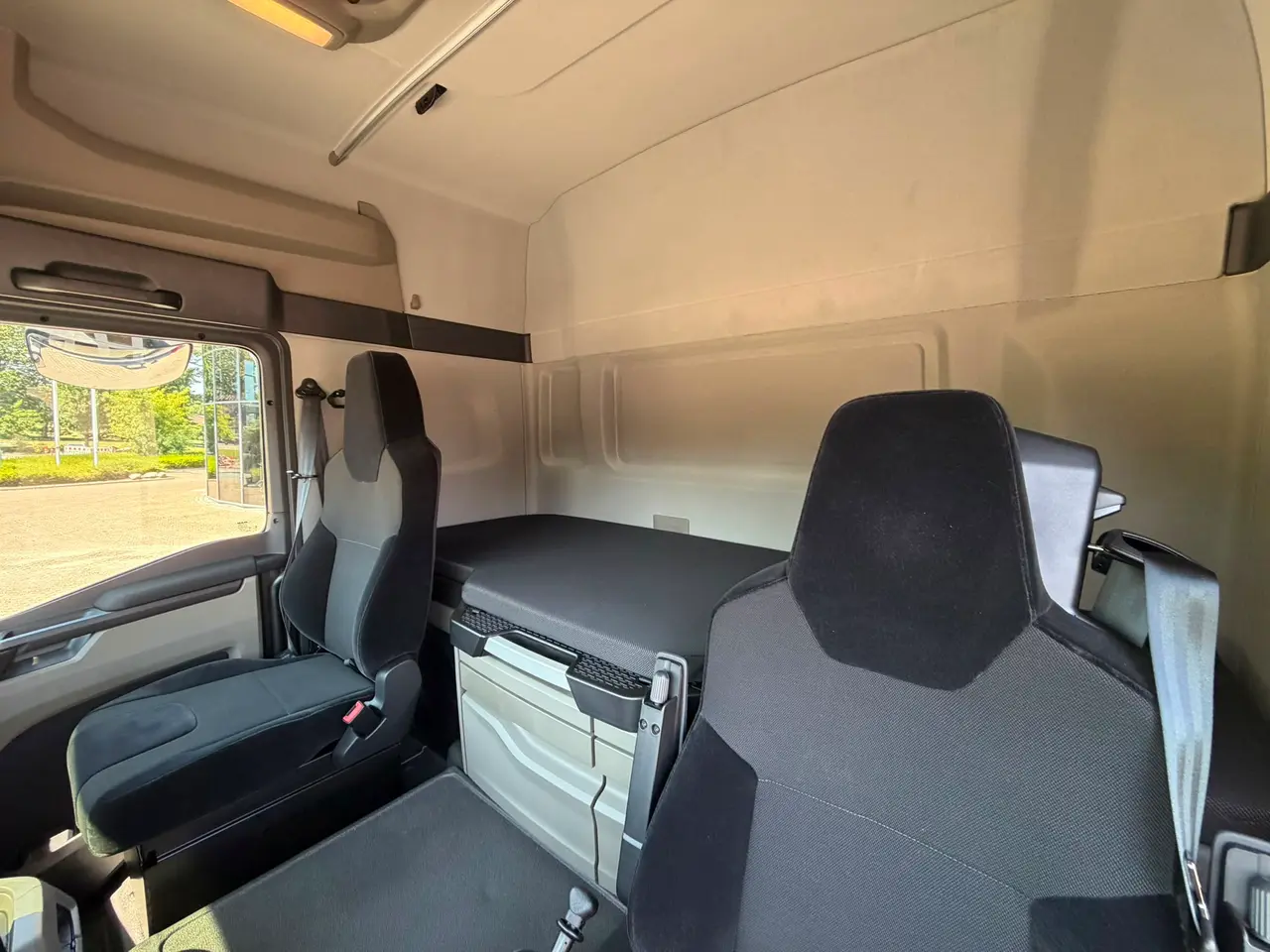 Billede 9 - MAN TGM 26.290 6X2-4, Knæklad