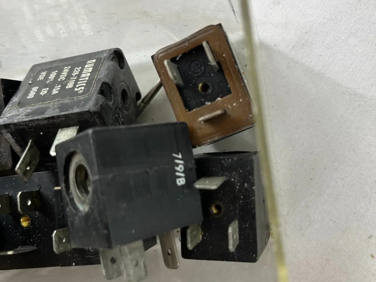 Billede 7 - Solenoid Coil parti Festo Numatics Huba 24VDC