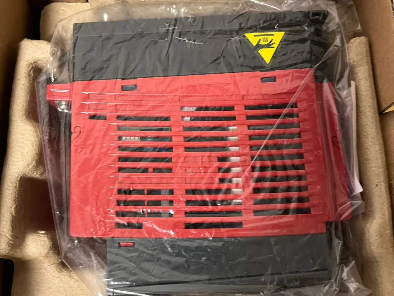 Billede 2 - Toshiba TOSVERT VF-nC3 VFNC3S-2007PL 0.75kW Drive
