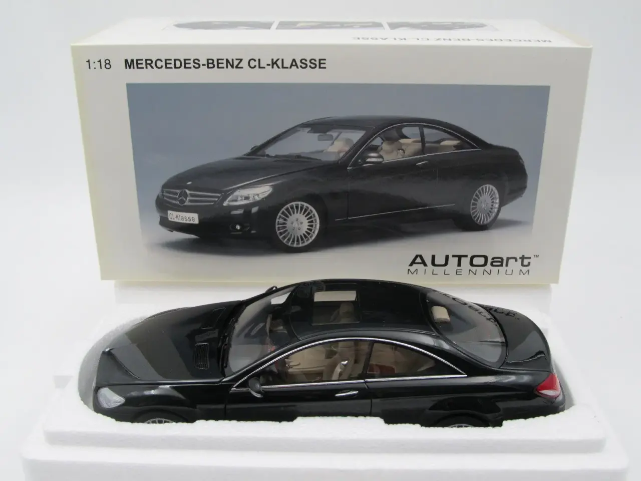 Billede 2 - 2007 Mercedes CL 500 1:18 - AUTOart