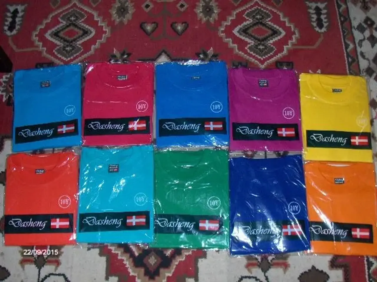 Billede 5 - 10 Stk. Farverige T-SHIRTS - NYE - 10 År