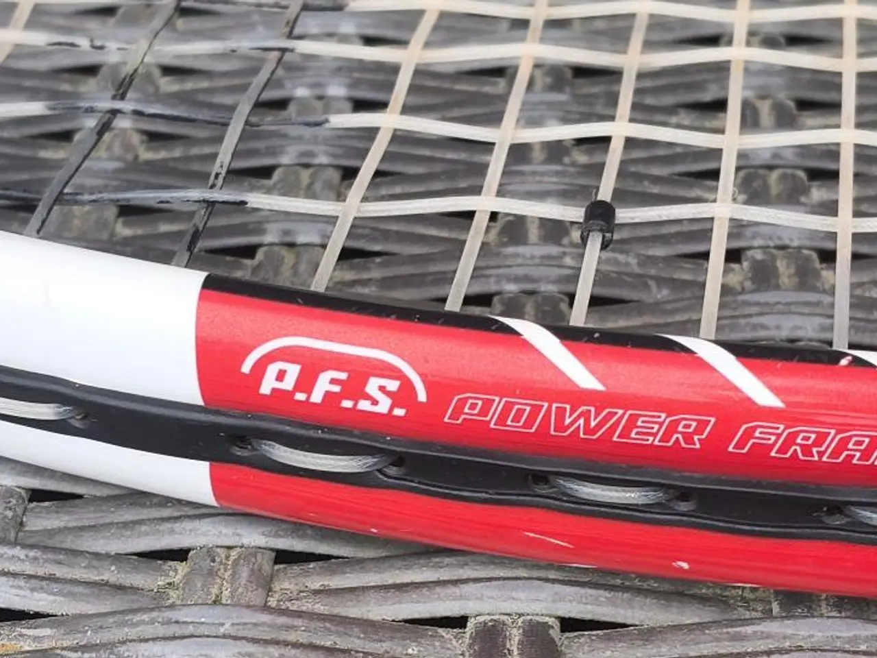 Billede 5 - BABOLAT FRONTENNIS GRAPHITE, STR. L/3 I FLOT STAND