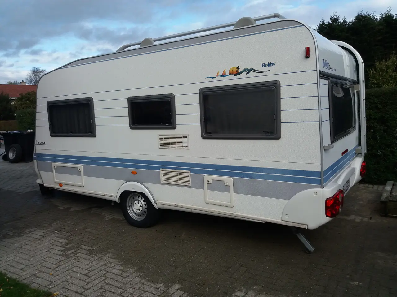 Billede 2 - Hobby Campingvogn klar til tur - flot.
