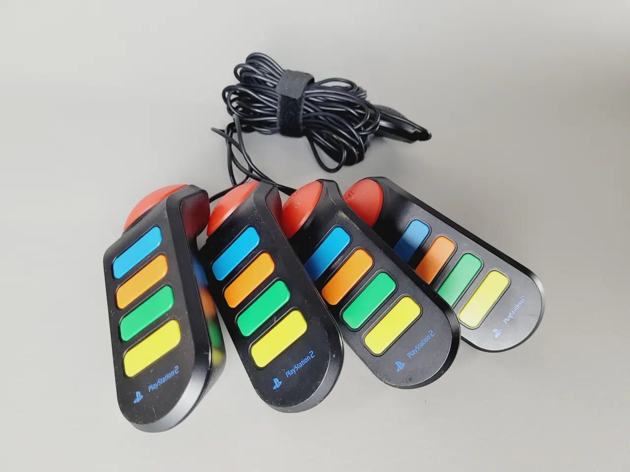 Billede 2 - ⭐️· Originale Buzz! Buzzere (4 stk.) til PS2