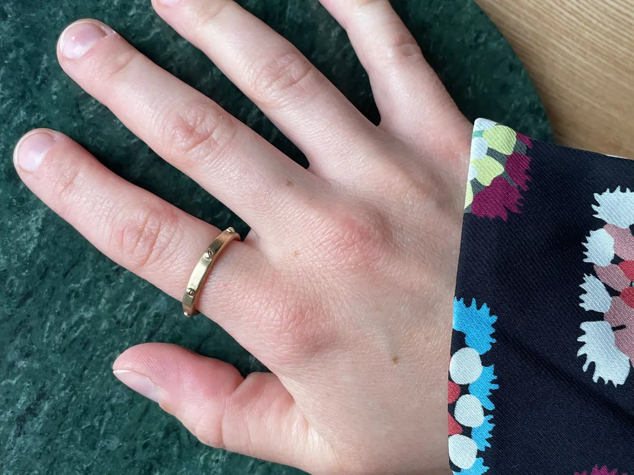 Billede 6 - Jane Kønig forgyldt ring med skruer