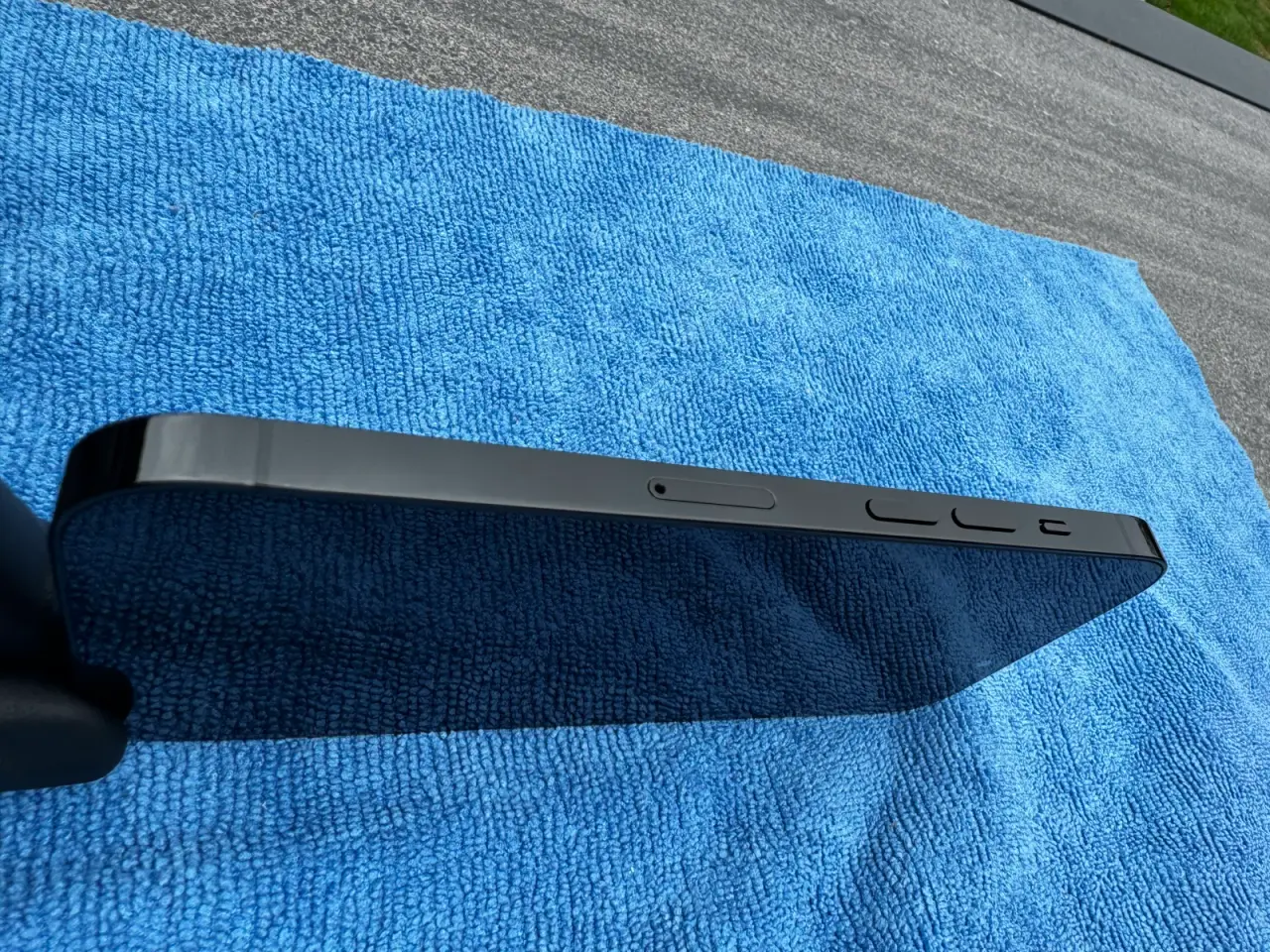 Billede 3 - iPhone 14 PRO 128gb som ny
