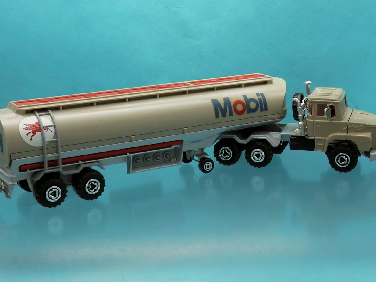 Billede 2 - Modelbil: Mobil tankbil