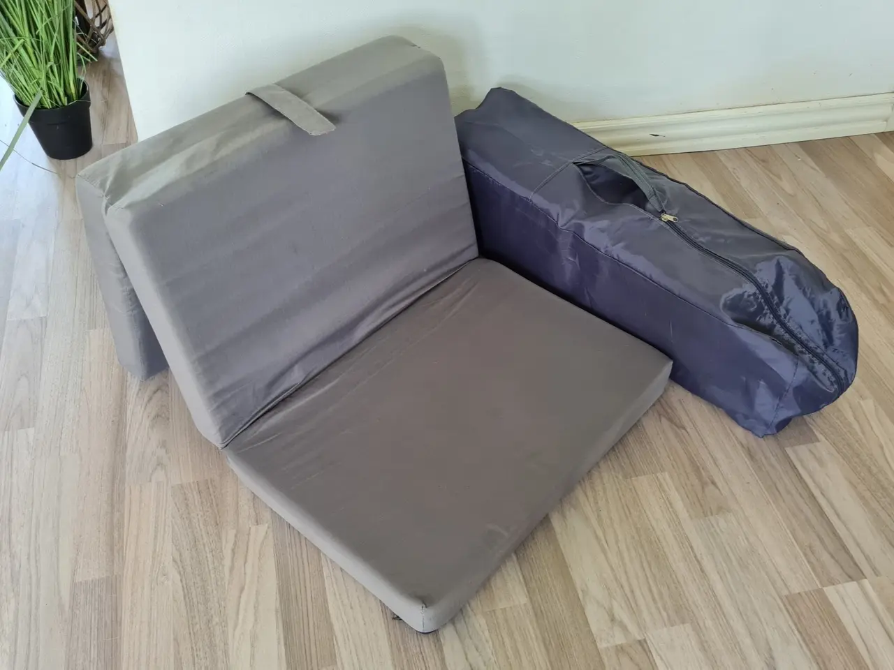 Billede 4 - Rejseseng m. foldbar madras