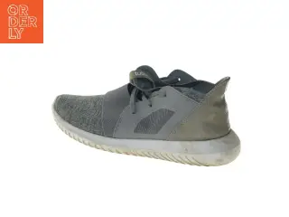 Grå sneakers fra Adidas (str. 40 )