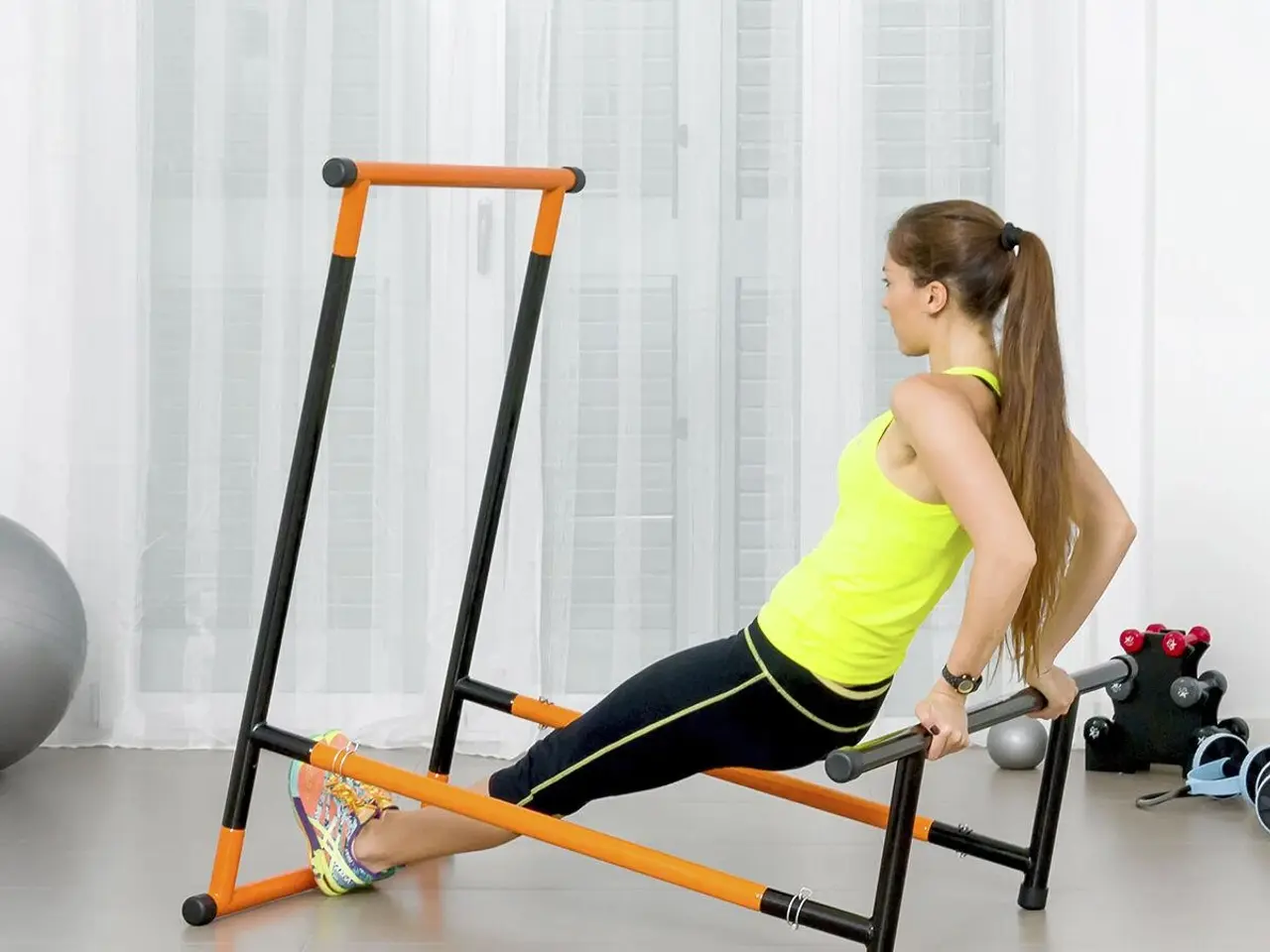 Billede 2 - Komplet Stativ til Kropshævning med Træningsguide