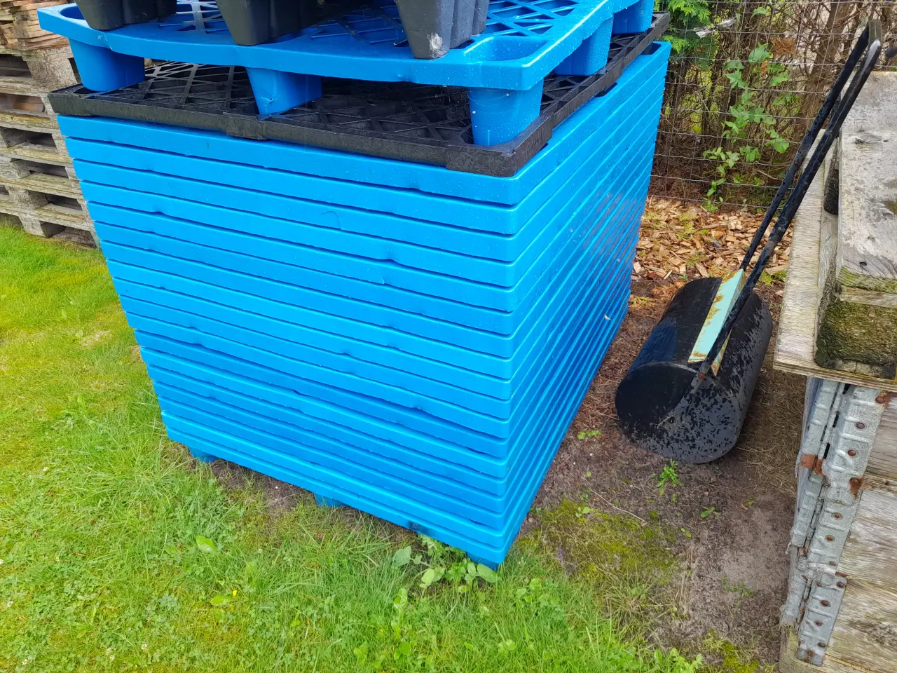 Billede 1 - Plasticpaller blå.