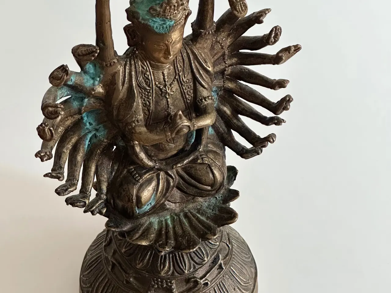 Billede 3 - Ældre Bodhisattva- el. Avalokiteshvarafigur