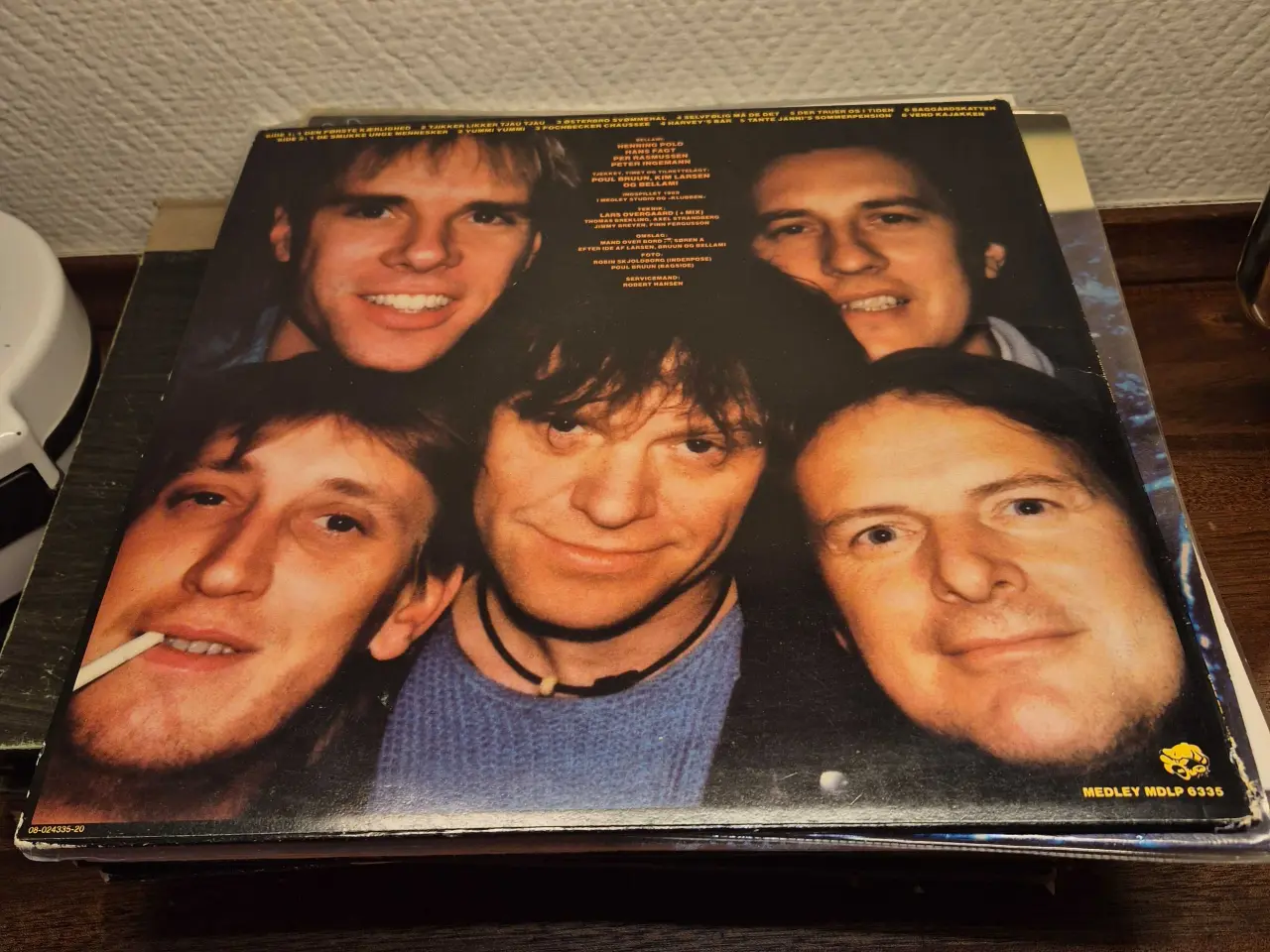 Billede 2 - Yummi Yummi', af Kim Larsen & Bellami,
