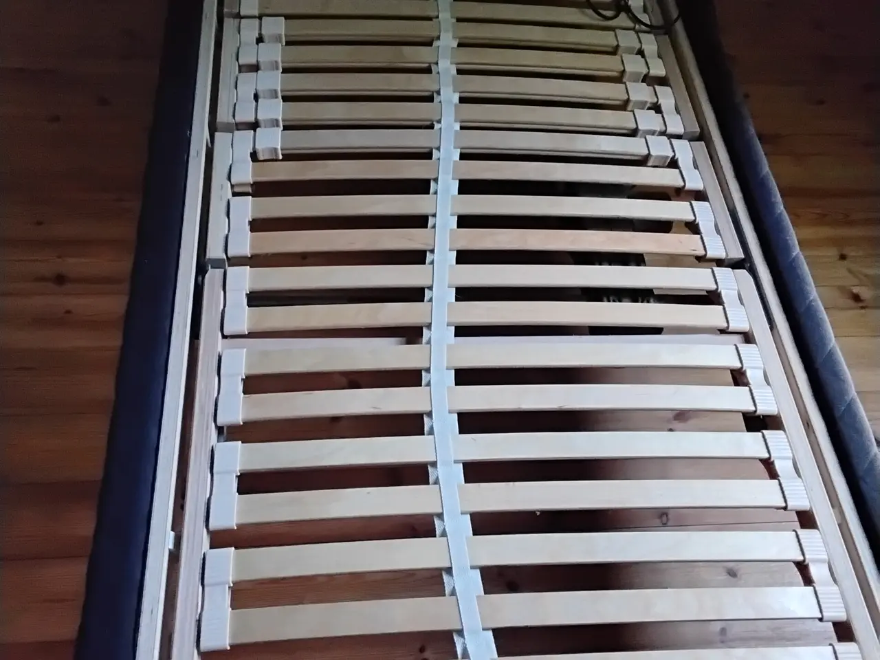 Billede 1 - Elevationsseng med madras
