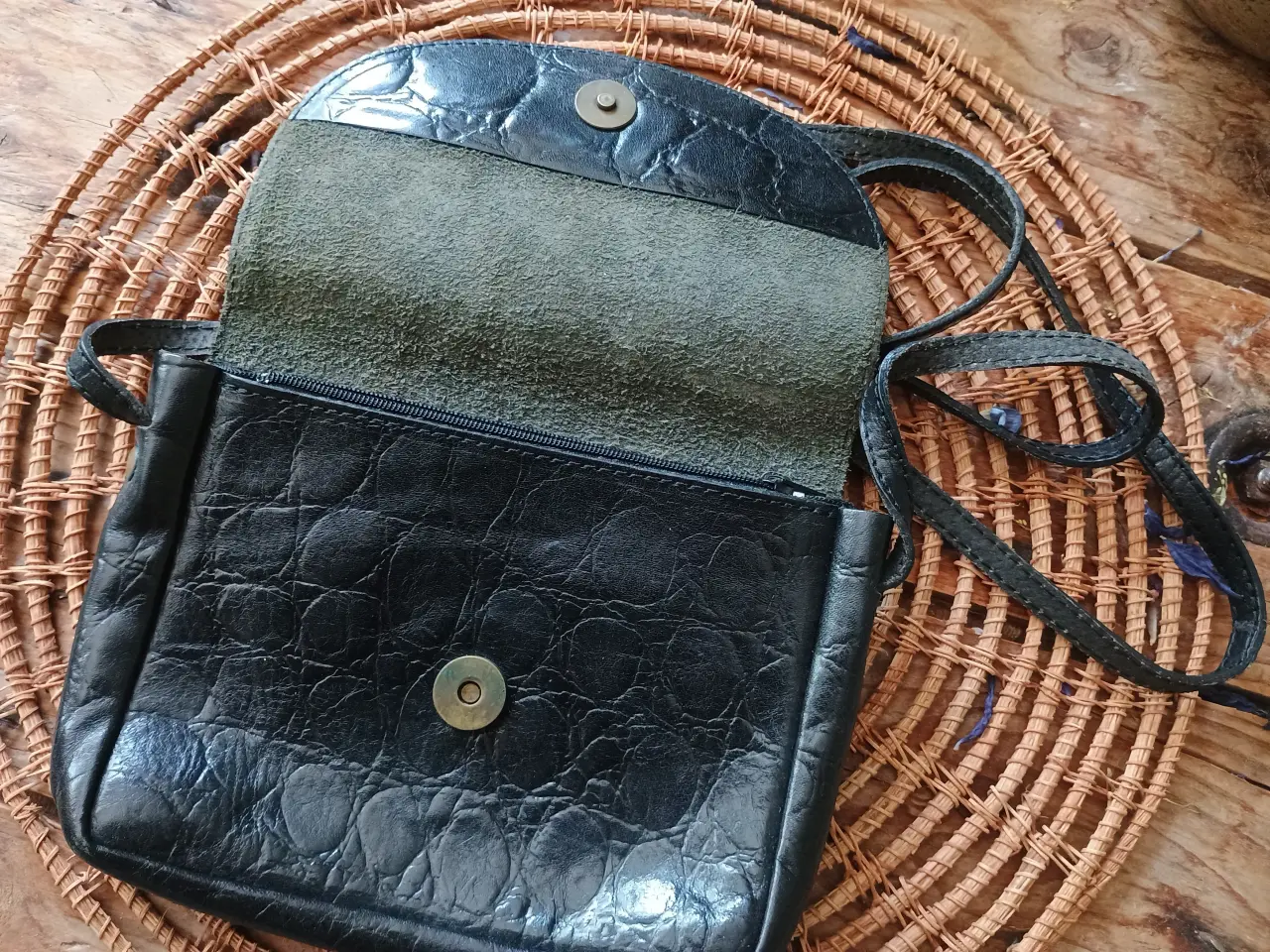 Billede 1 - Belsac håndtaske sort med lang rem