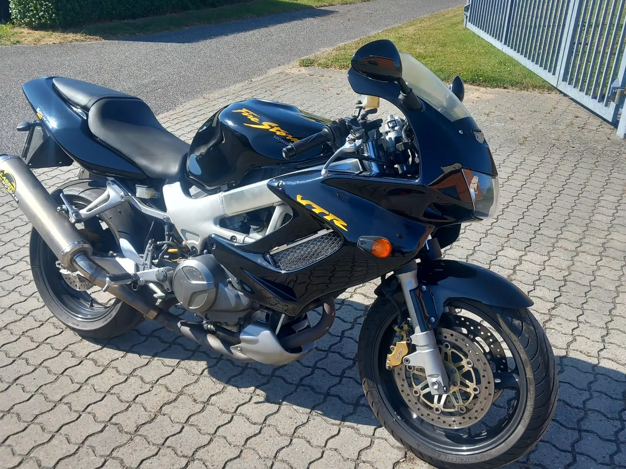 Billede 8 - Honda vtr 1000 v2 firestorm