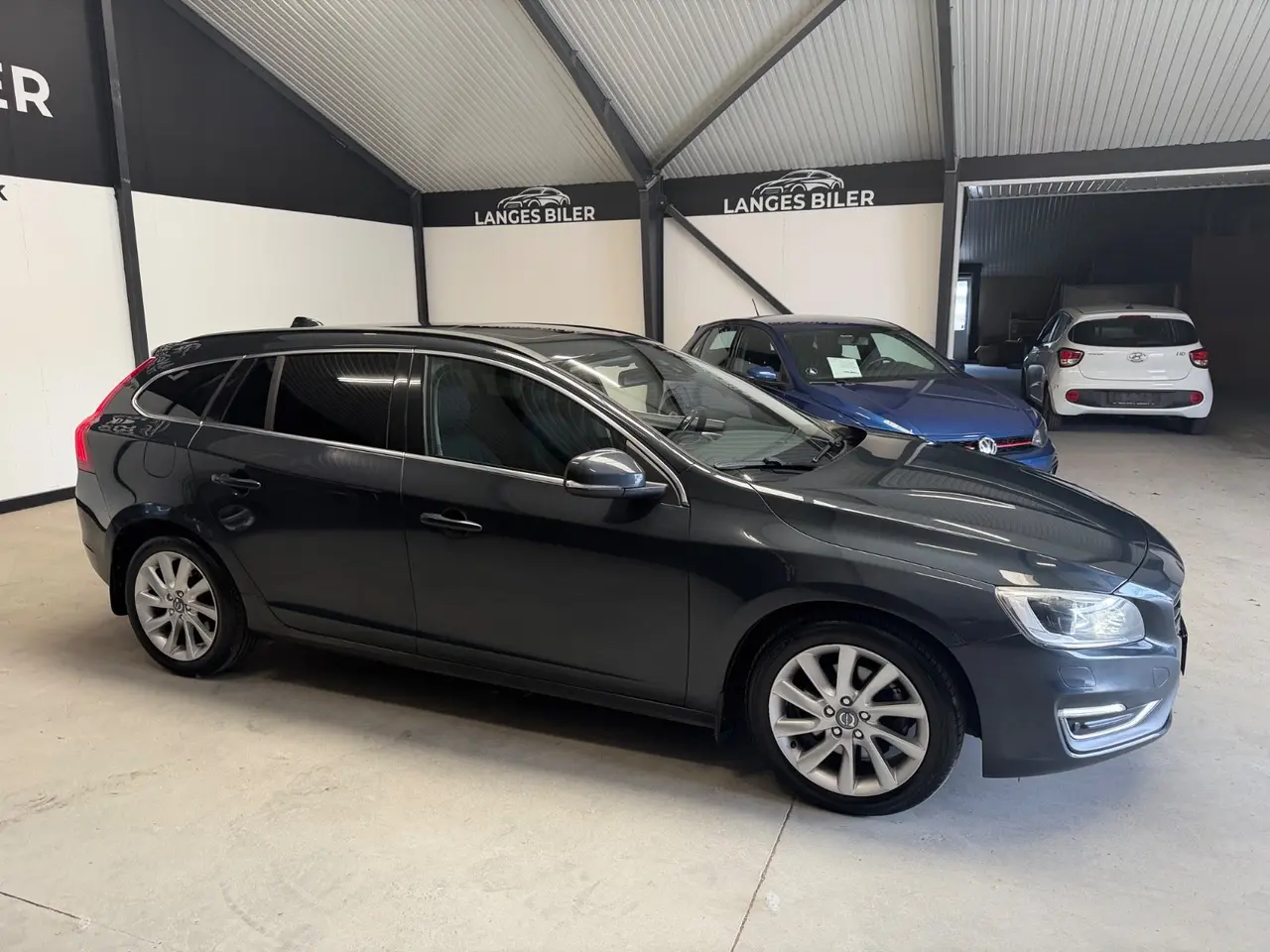 Billede 3 - Volvo V60 2,0 D4 163 Momentum aut.