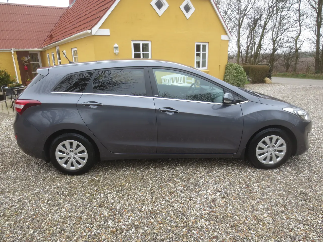 Billede 5 - Pæn Hyundai i 30 1.6 CD Stc År 16
