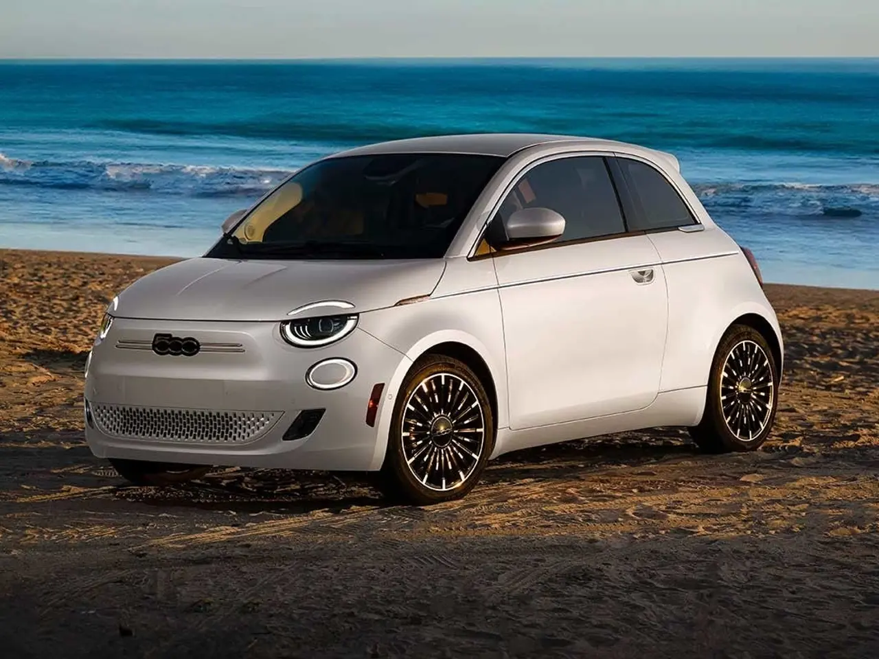 Billede 1 - Fiat 500e 42 la Prima