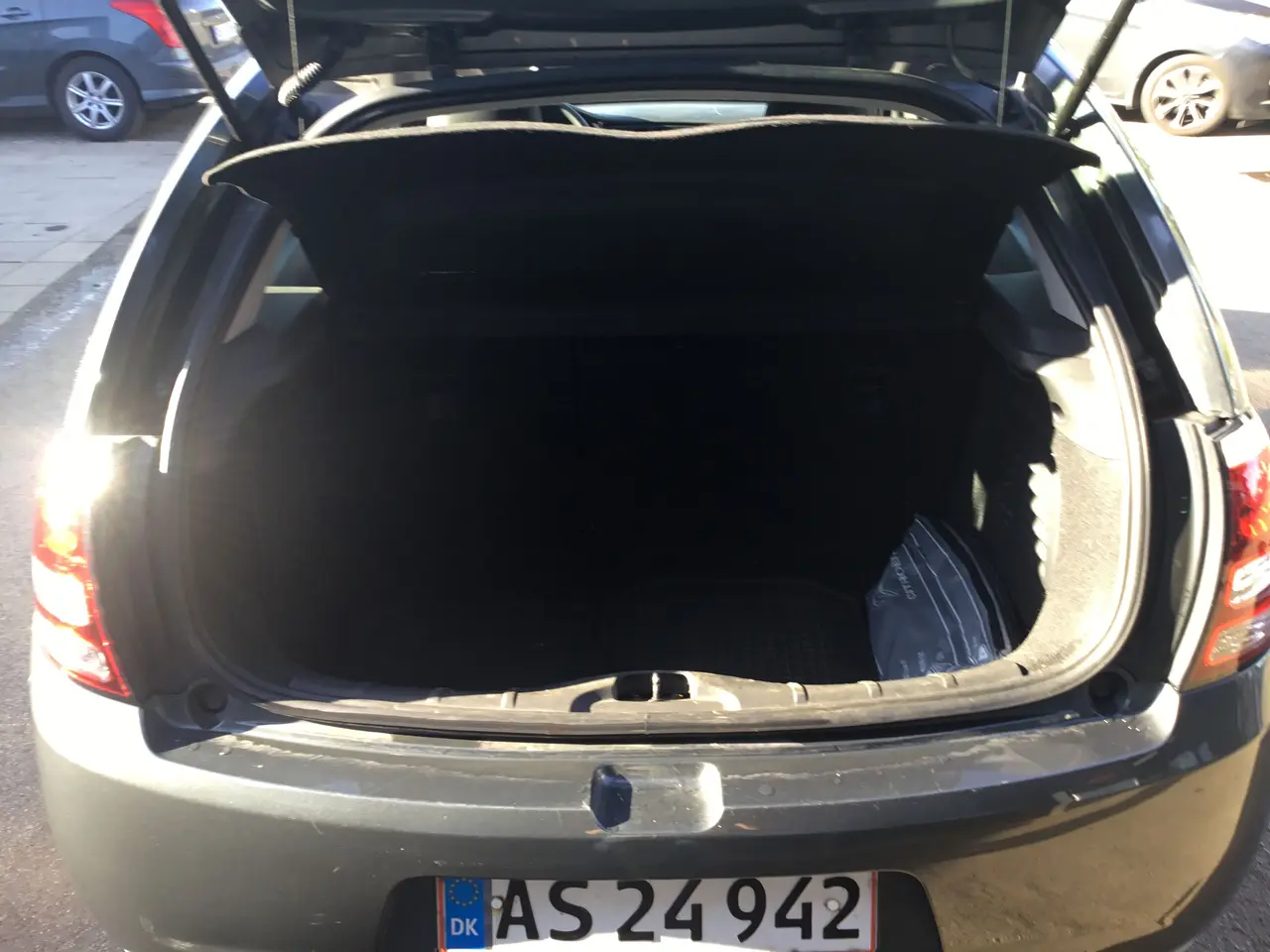 Billede 3 - Citroen c3 1.0 benzin træk alufælge 1.ejer