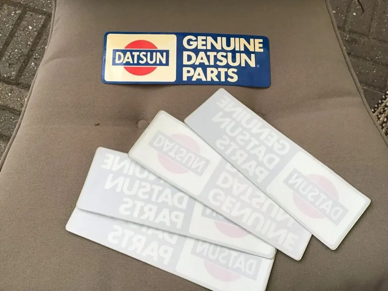 Billede 1 - Datsun mærker gamle