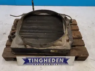 New Holland 8670 Køler 86013264