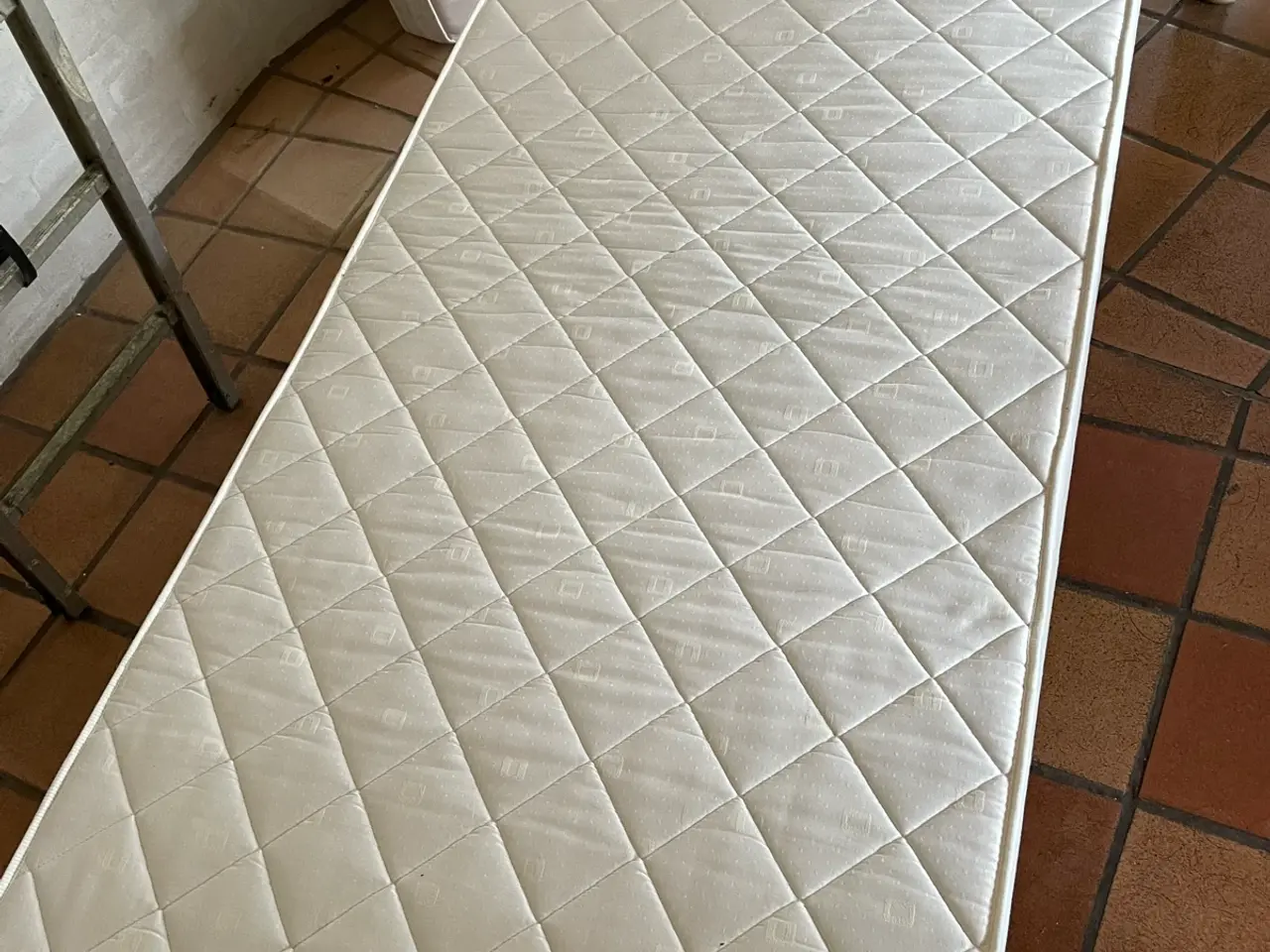 Billede 3 - 2 senge til afhentning 