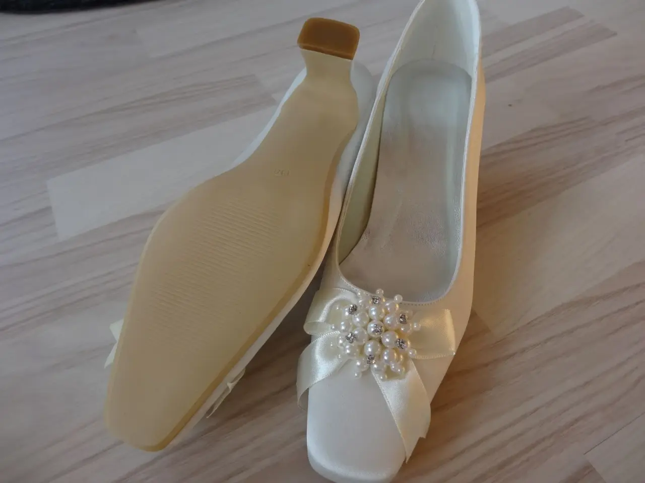 Billede 2 - Satin Chunky Elfenbensfarvet sko