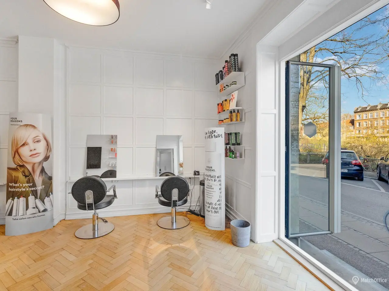 Billede 22 - EKSKLUSIVE LEJEMÅL VED FREDERIKSBERG HAVE KONTOR / KLINIK / SHOWROOM M.M.