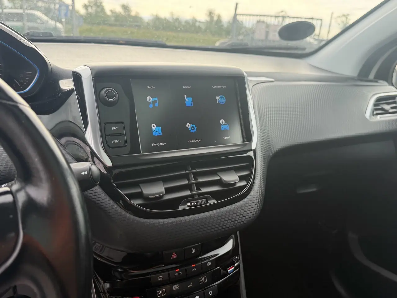 Billede 15 - Peugeot 2008 1,2 e-THP Allure EAT6 110HK 5d 6g Aut.