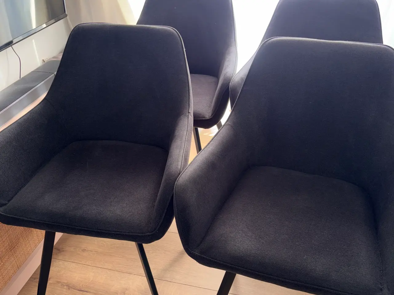 Billede 4 - 4 stilfulde spisebordsstole med drejefunktion 