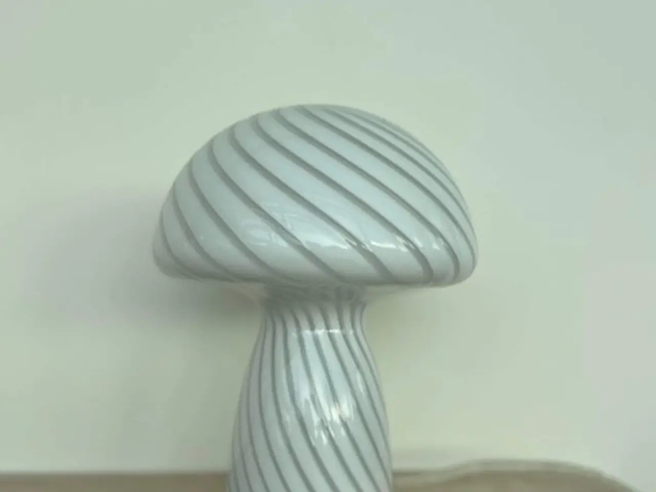 Billede 5 - "Mushroom" bordlampe - hvid