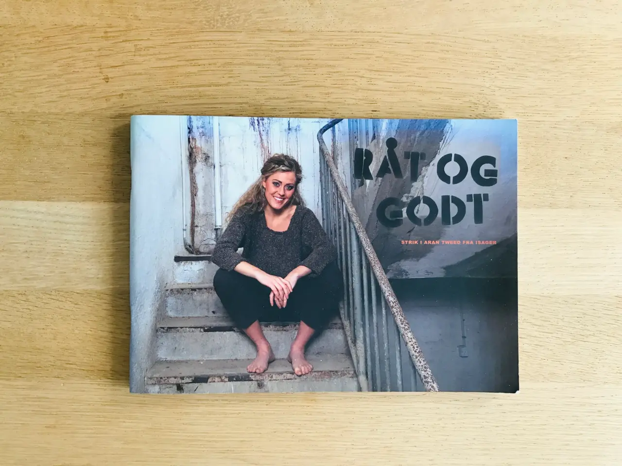 Billede 1 - Råt og Godt - Strik i Aran Tweed fra Isager